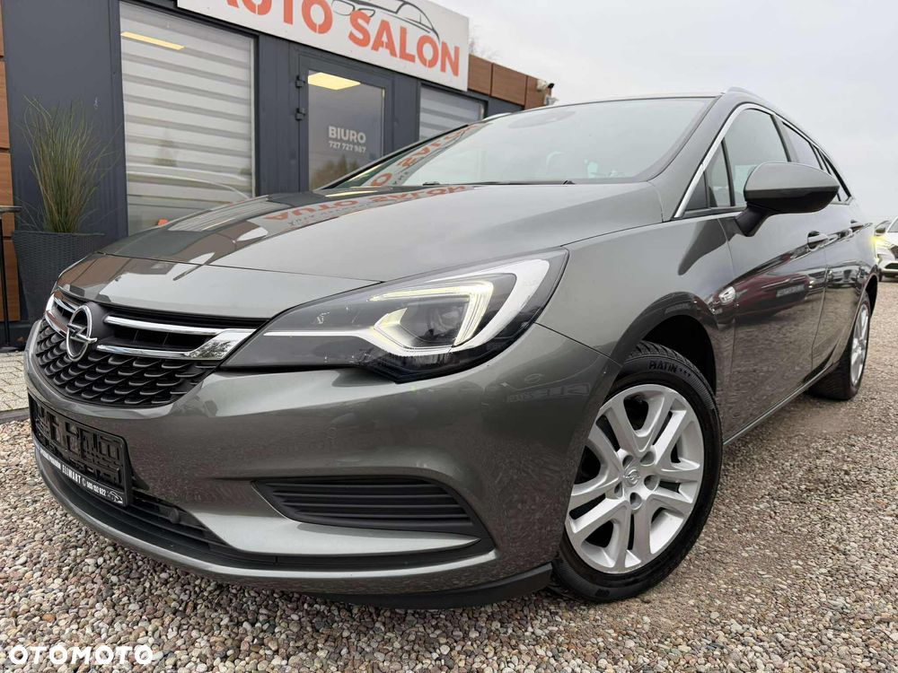 Opel Astra 1.6 CDTI Cosmo - 1