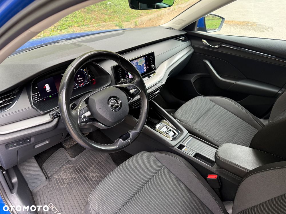 Skoda Octavia 2.0 TDI Ambition DSG - 25