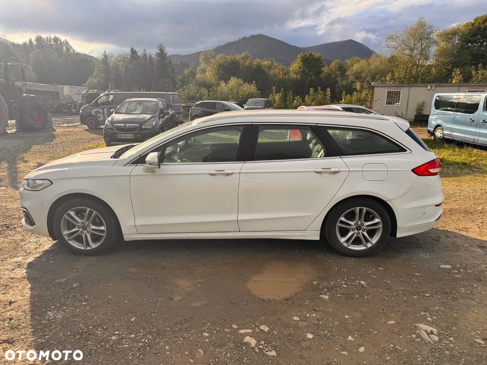 Ford Galaxy - 19