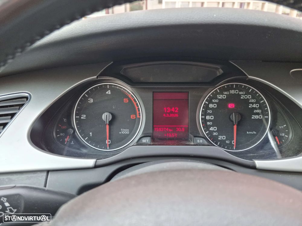 Audi A4 Avant 2.0 TDi S-line Multitronic - 7