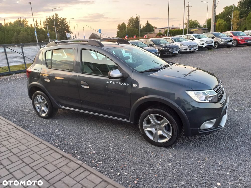 Dacia Sandero Stepway TCe 90 (S&S) Celebration - 8