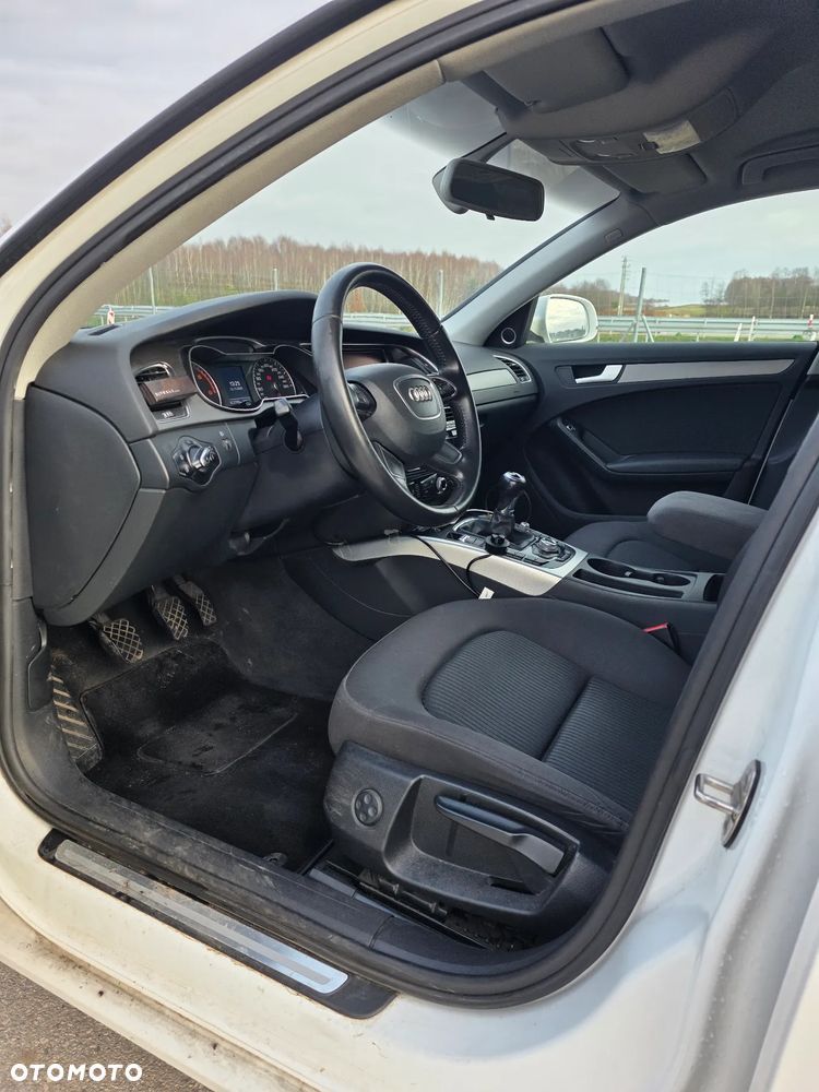 Audi A4 Avant 2.0 TDI - 13