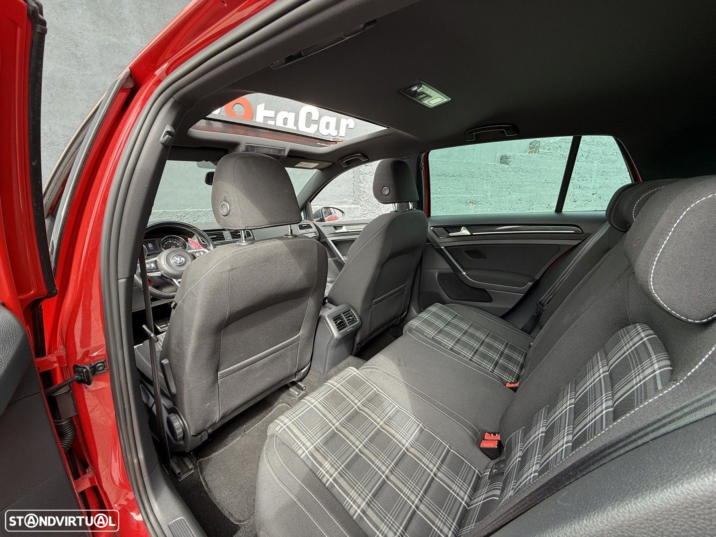 VW Golf 2.0 TDI GTD DSG - 13