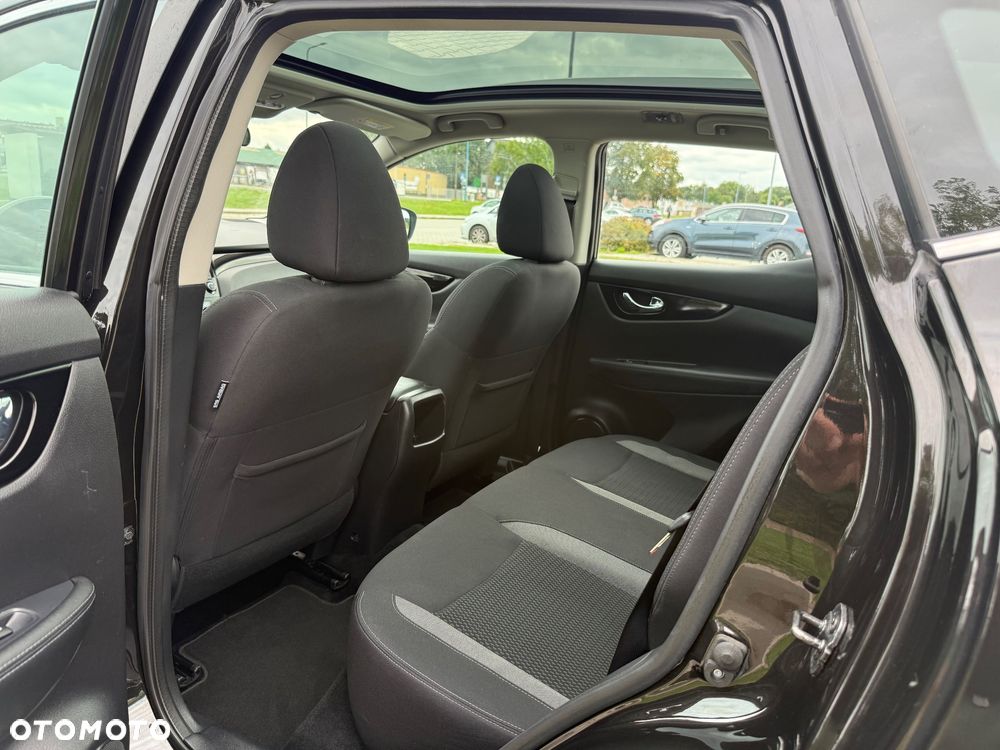 Nissan Qashqai 1.3 DIG-T Tekna - 24