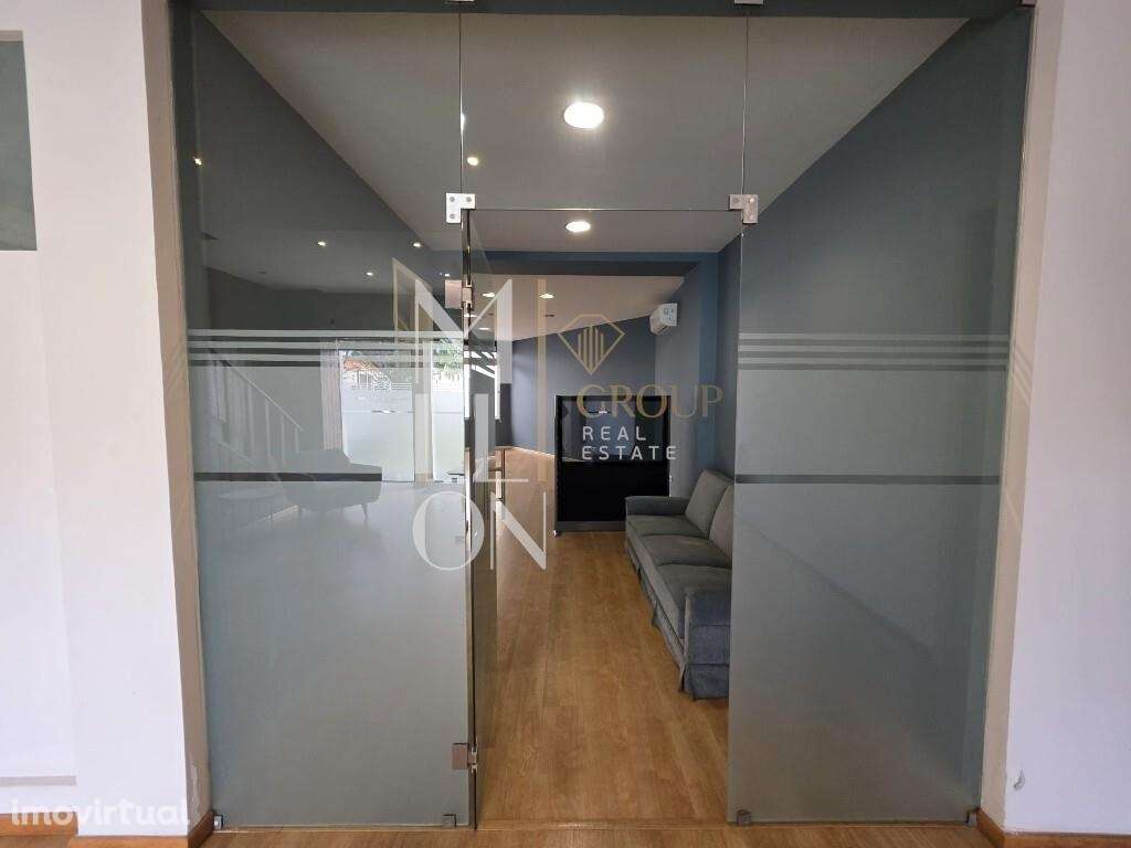 Prédio de Escritórios para Arrendamento no Coração do Funchal - Grande imagem: 3/15