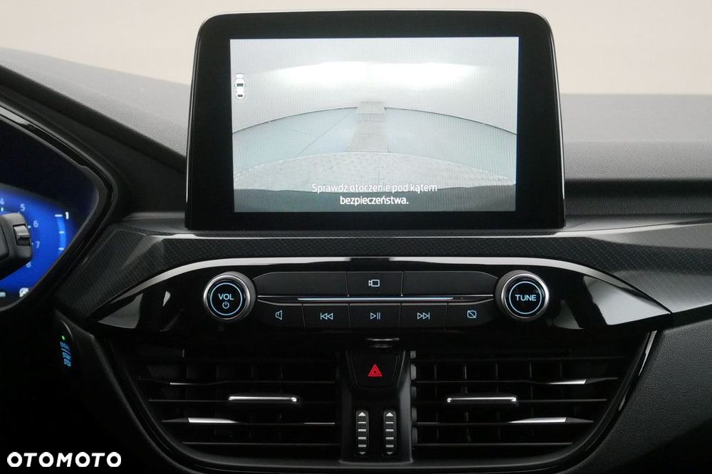 Ford Kuga - 22