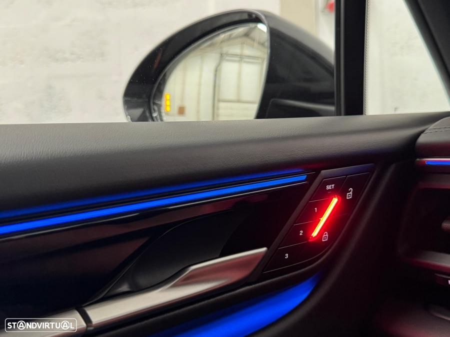 Porsche Macan Electric 4 - 44