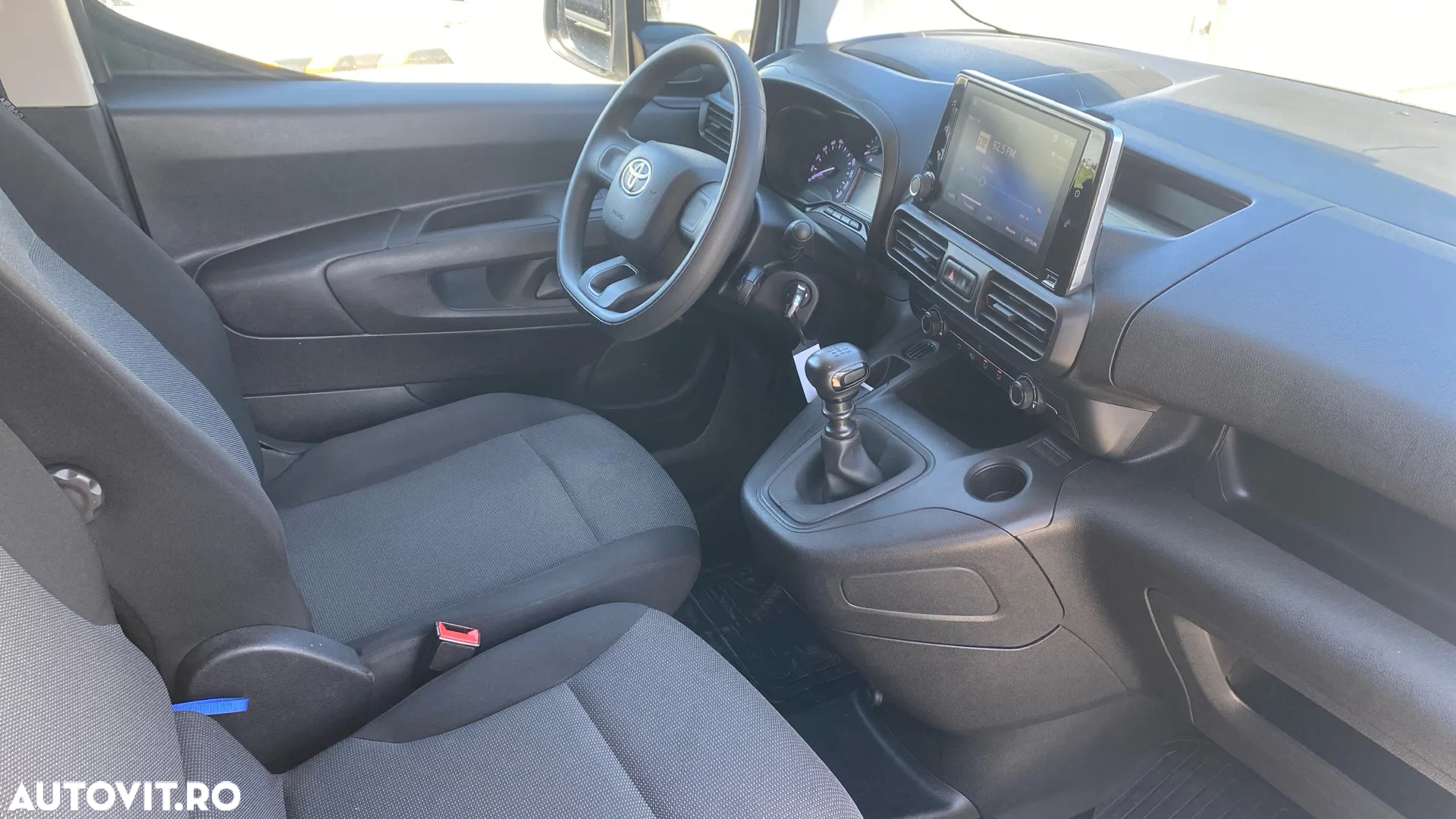 Toyota Proace Verso 1.5 D-4D 102CP 8+1 Base Compact - 6