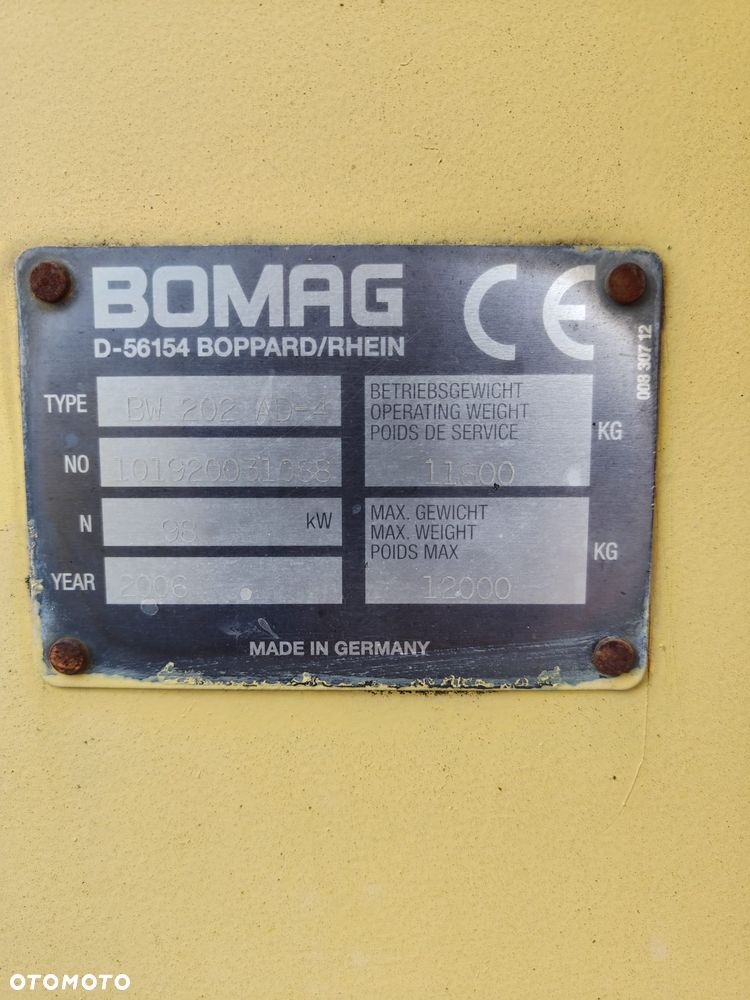 Bomag BW 202 AD - 9