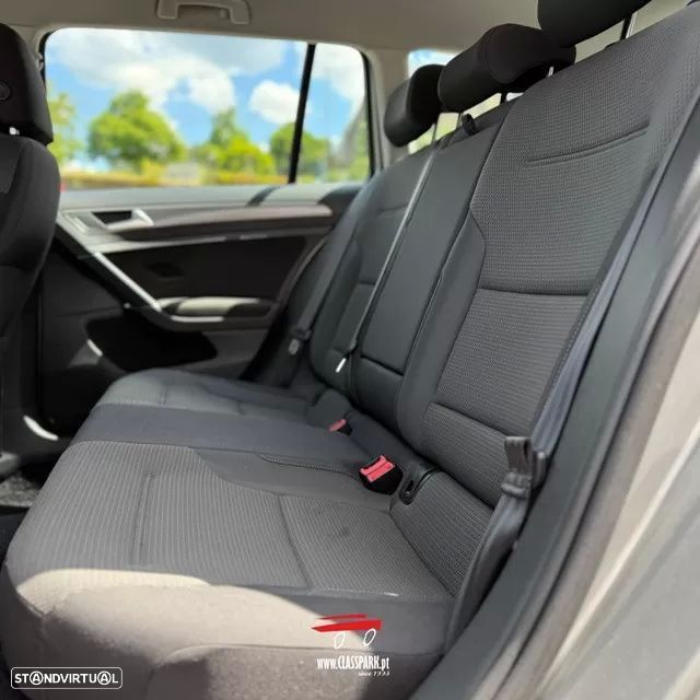 VW Golf 1.6 TDI Confortline - 6