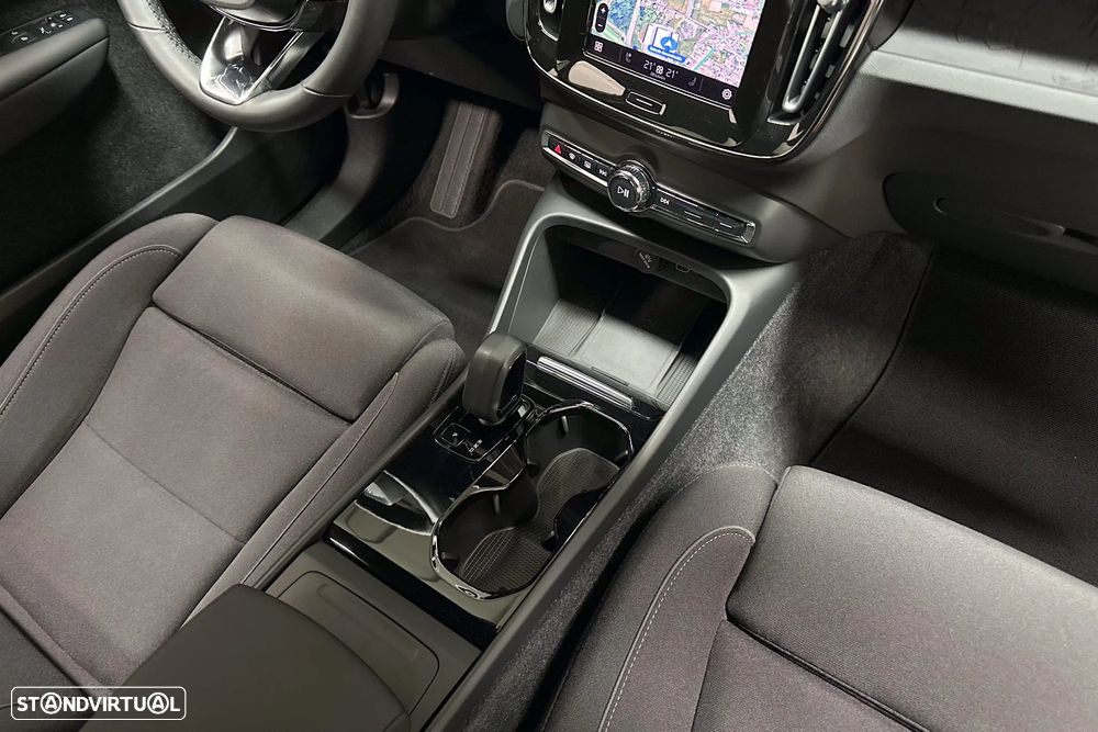 Volvo XC 40 Recharge 69 kWh Single Motor Core - 44