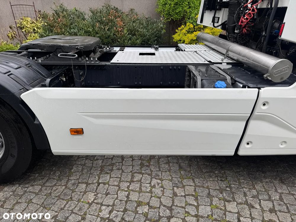 Renault T480 - 15