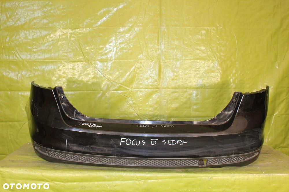 Zderzak tył Ford Focus III Sedan 2010-2014r. - 1