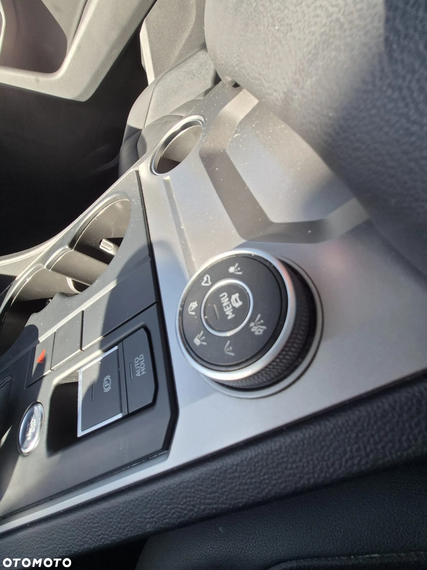 Volkswagen Touareg - 7