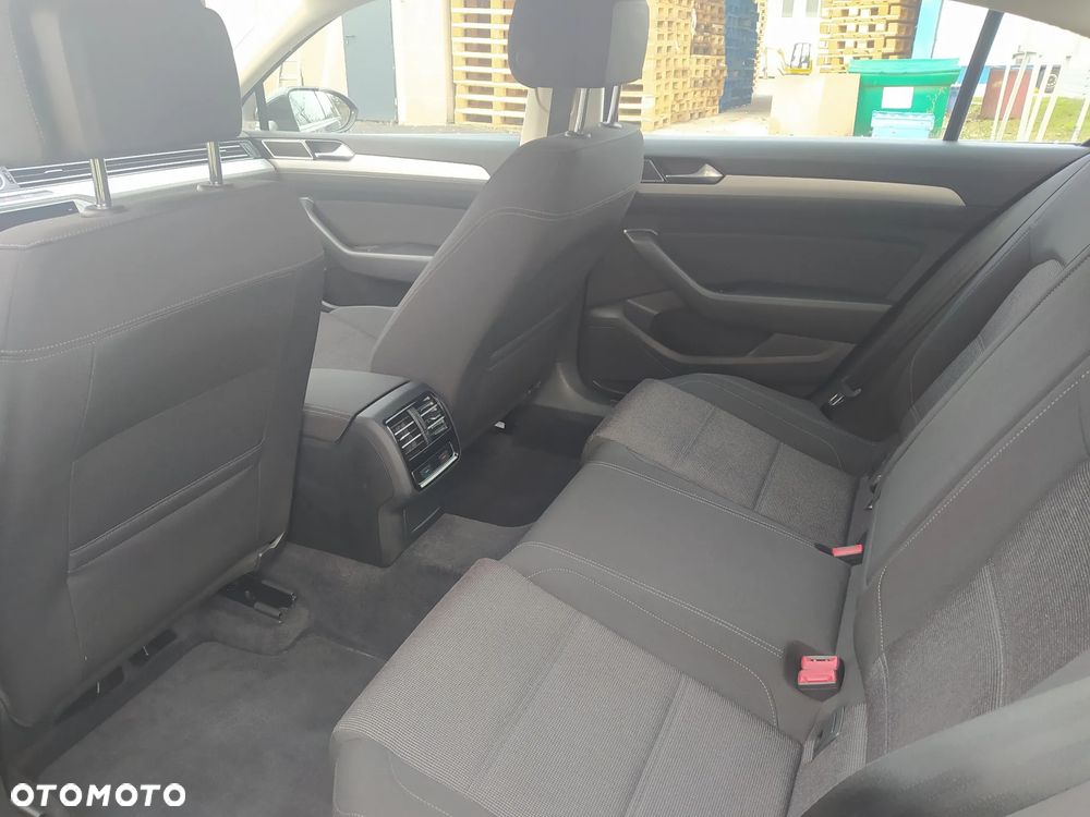 Volkswagen Passat 2.0 TDI BMT Comfortline DSG7 - 13