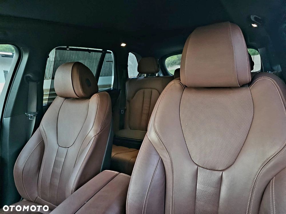 BMW X5 xDrive40i xLine - 38