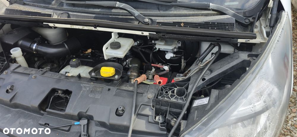 Renault Trafic - 25