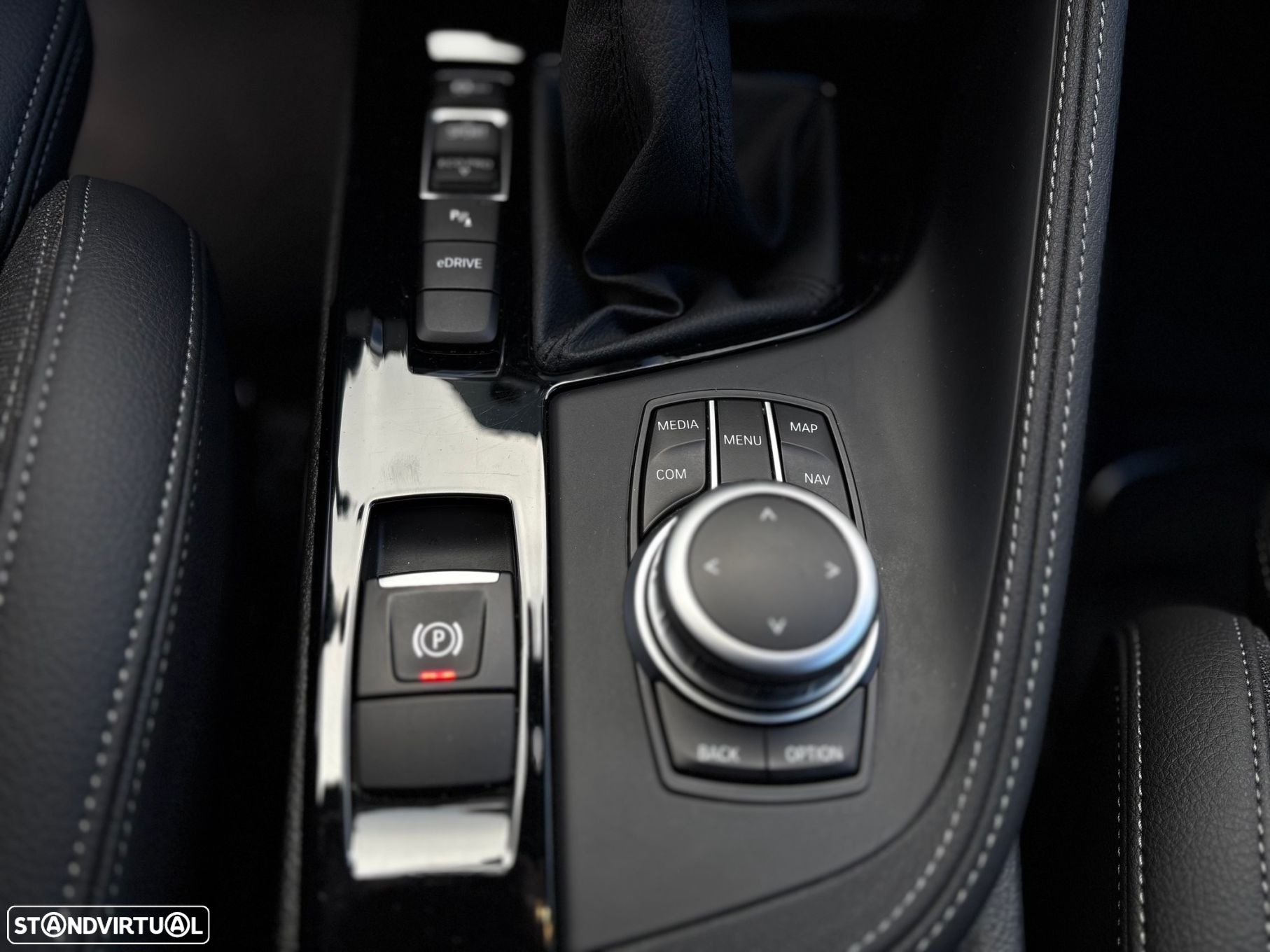 BMW X2 25 e xDrive Pack M - 17