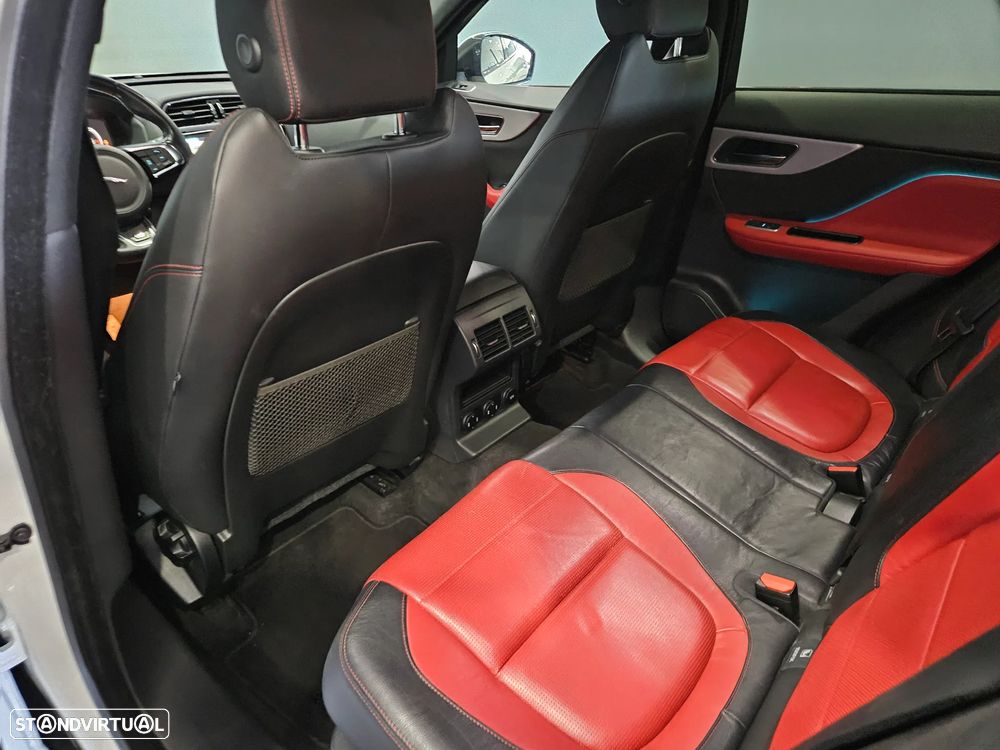 Jaguar F-Pace 2.0 i4D R-Sport - 14