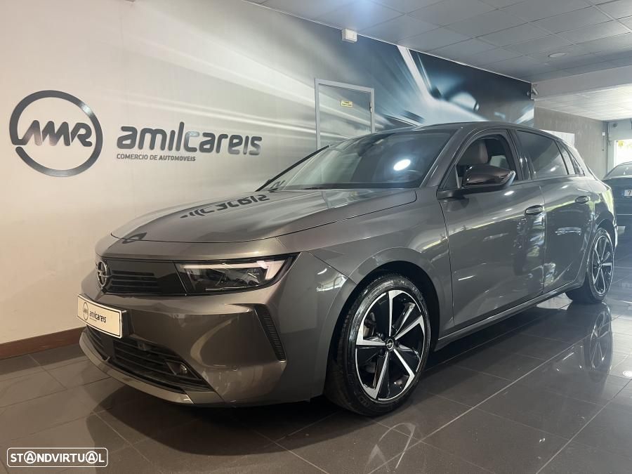 Opel Astra 1.2 T Elegance - 1