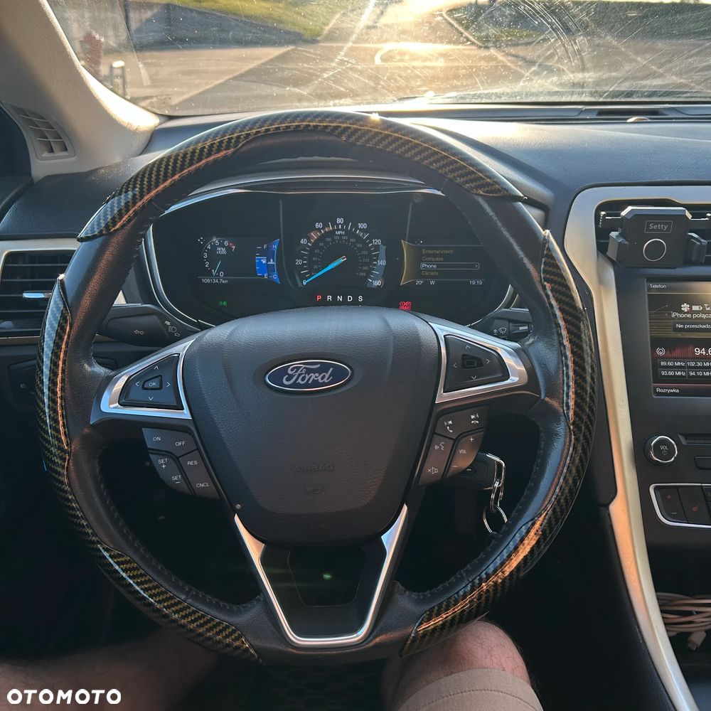 Ford Fusion - 10