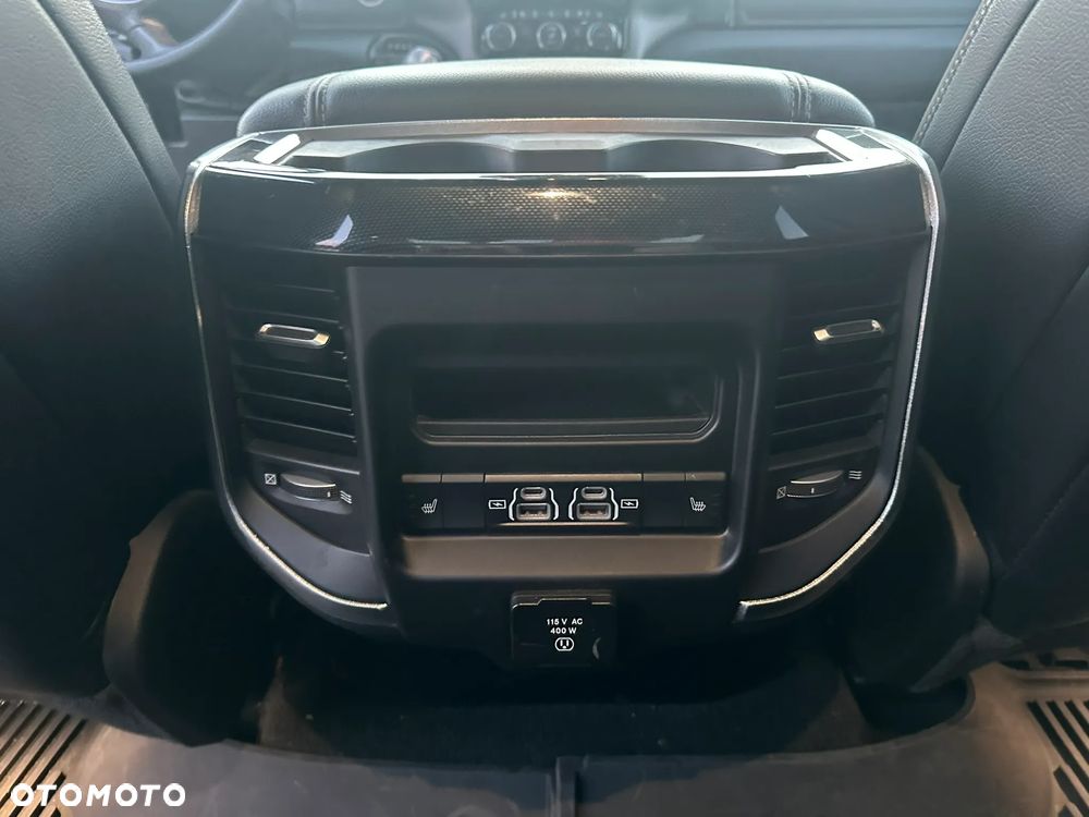 RAM 1500 5.7 Crew Cab Shortbed Laramie Sport - 16