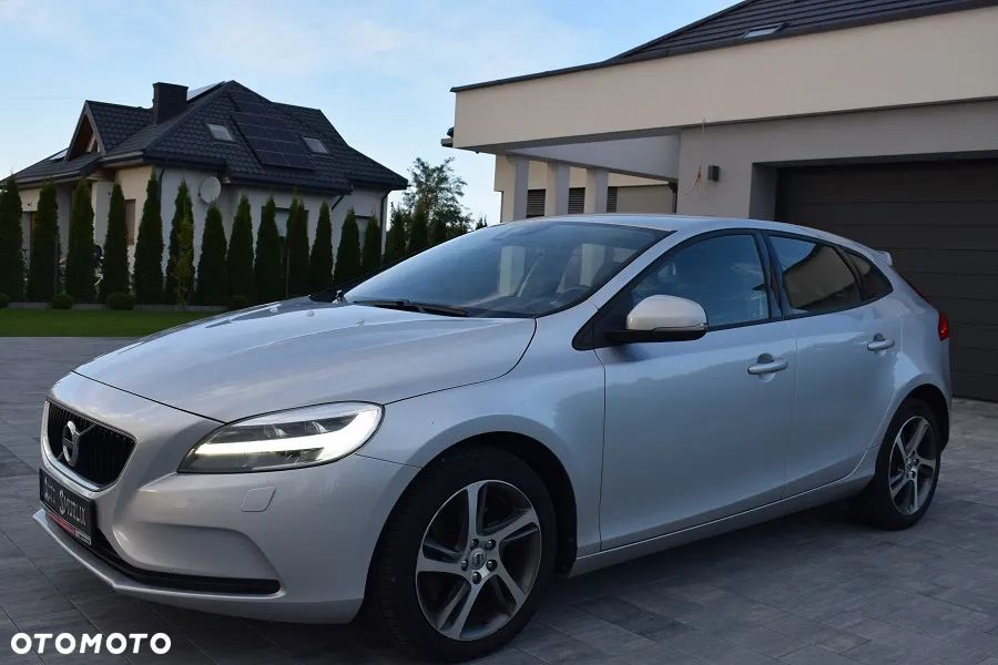 Volvo V40 D3 Momentum - 29