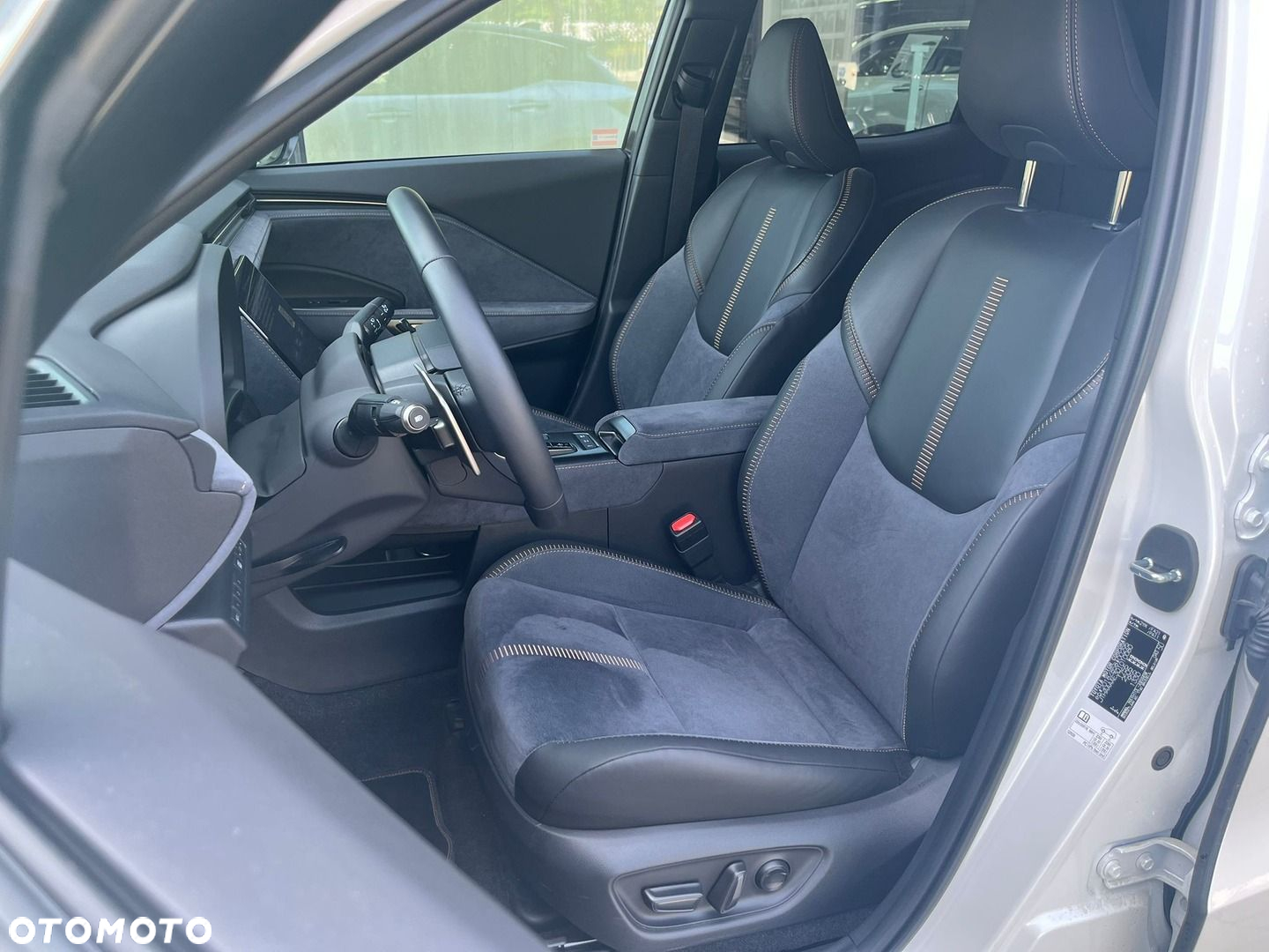 Lexus LBX 1.5 Hybrid Cool - 6
