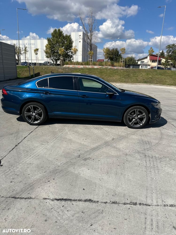 Volkswagen Passat - 4