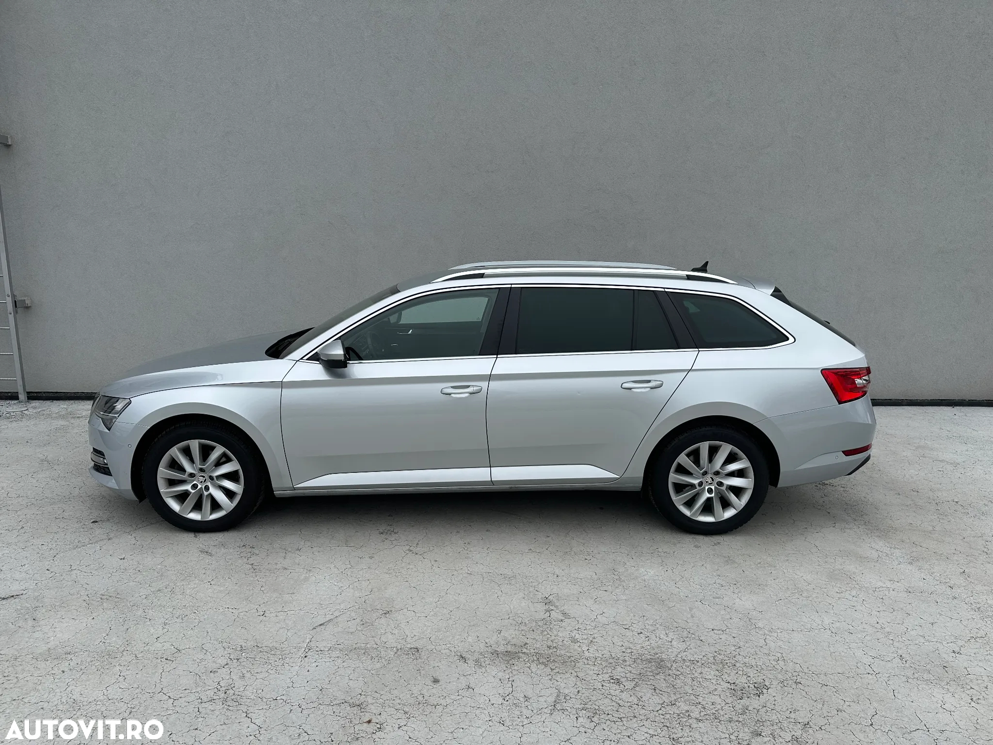 Skoda Superb Combi 2.0 TDI 4X4 DSG Style - 3