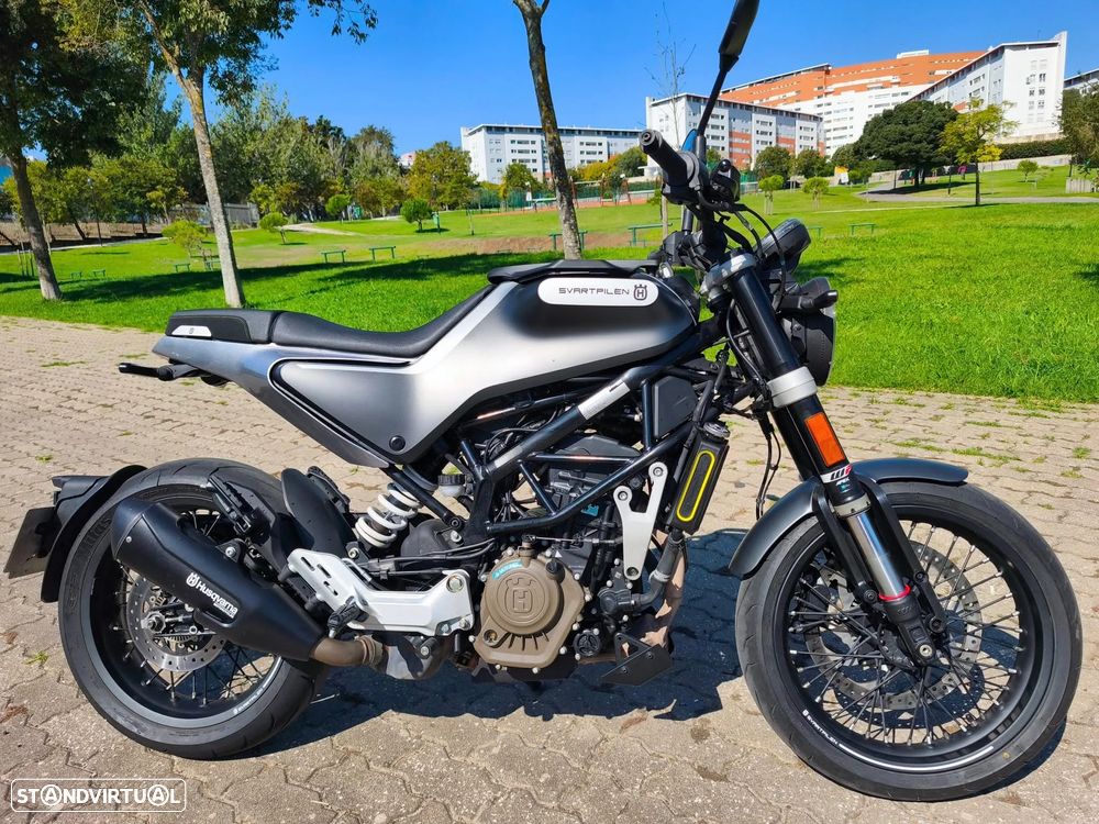 Husqvarna Svartpilen 125 - 11