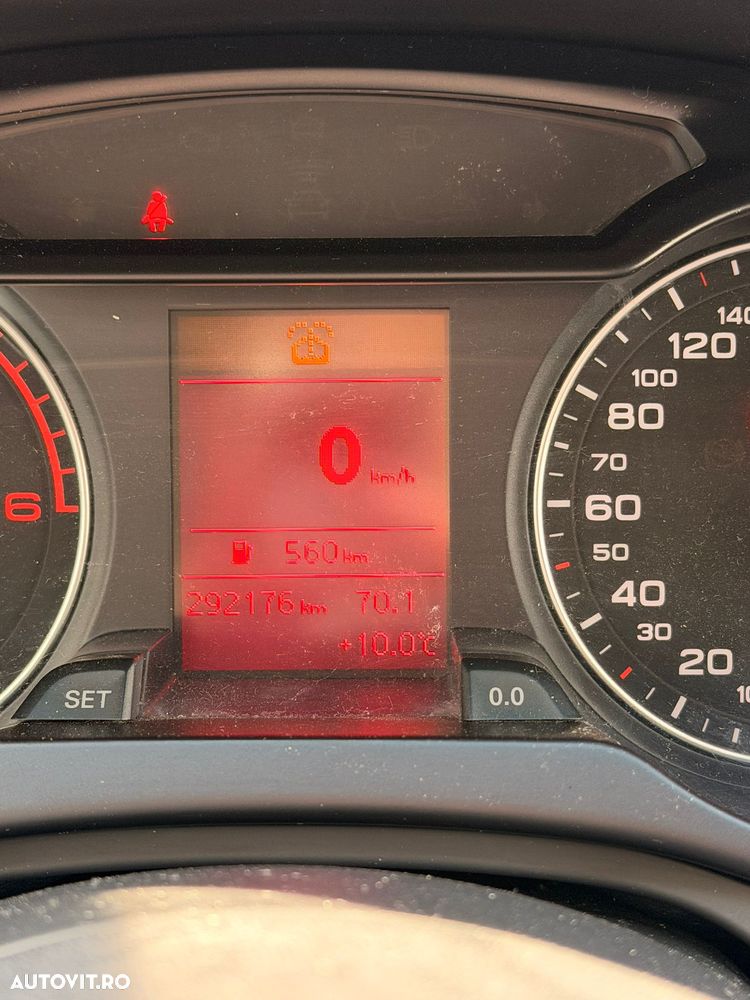 Audi A4 2.0 TDI B8 - 6
