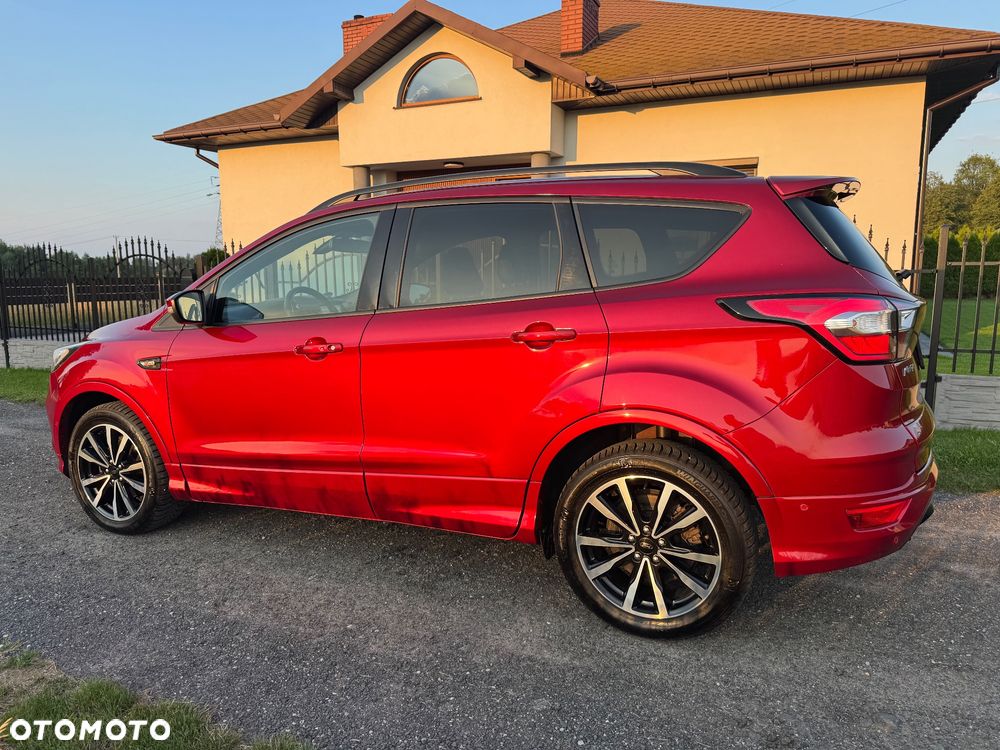 Ford Kuga 1.5 EcoBoost 2x4 ST-Line - 17