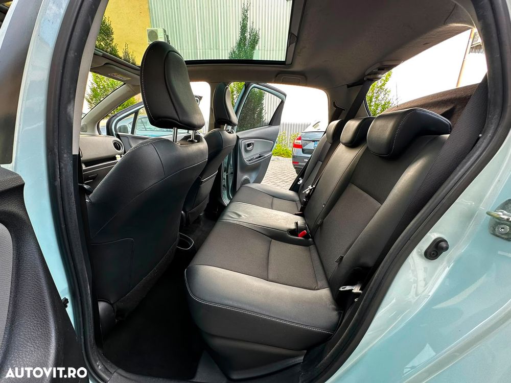 Toyota Yaris - 8