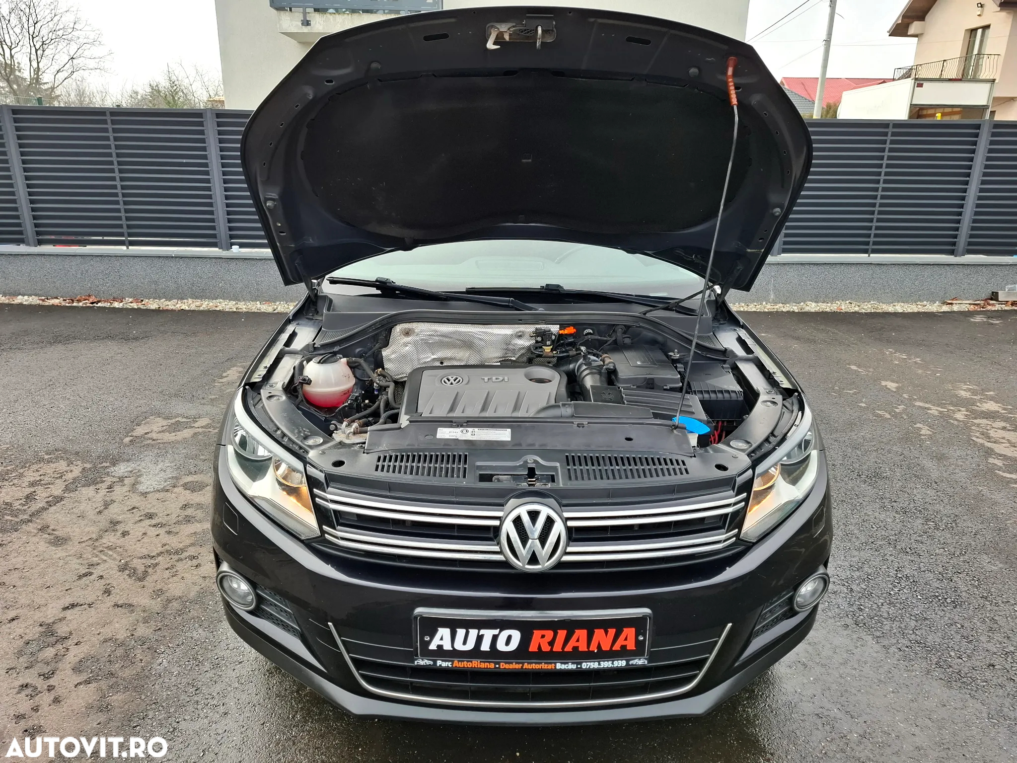 Volkswagen Tiguan 2.0 TDI DPF BlueMotion Technology Cup Sport & Style - 15