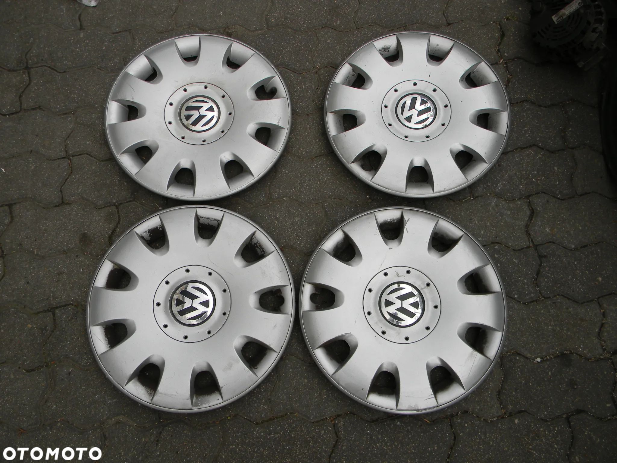 4szt kołpaki 15" VW TOURAN PASSAT JETTA SHARAN GOLF - 1