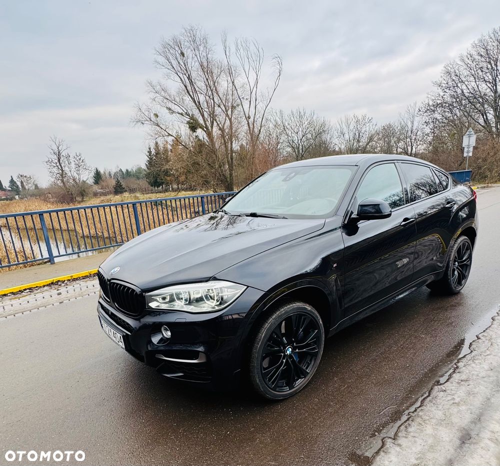 BMW X6M - 10