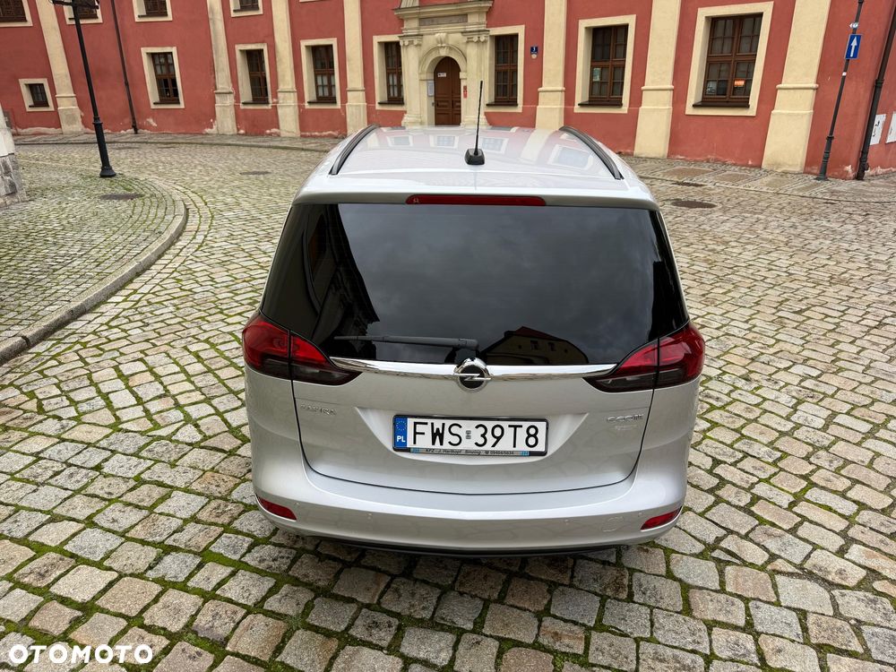 Opel Zafira - 16