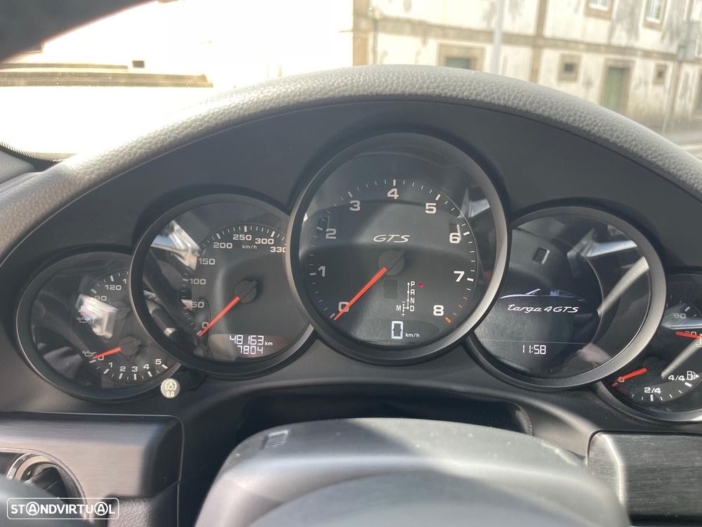 Porsche 911 (991) Targa 4 GTS PDK - 21