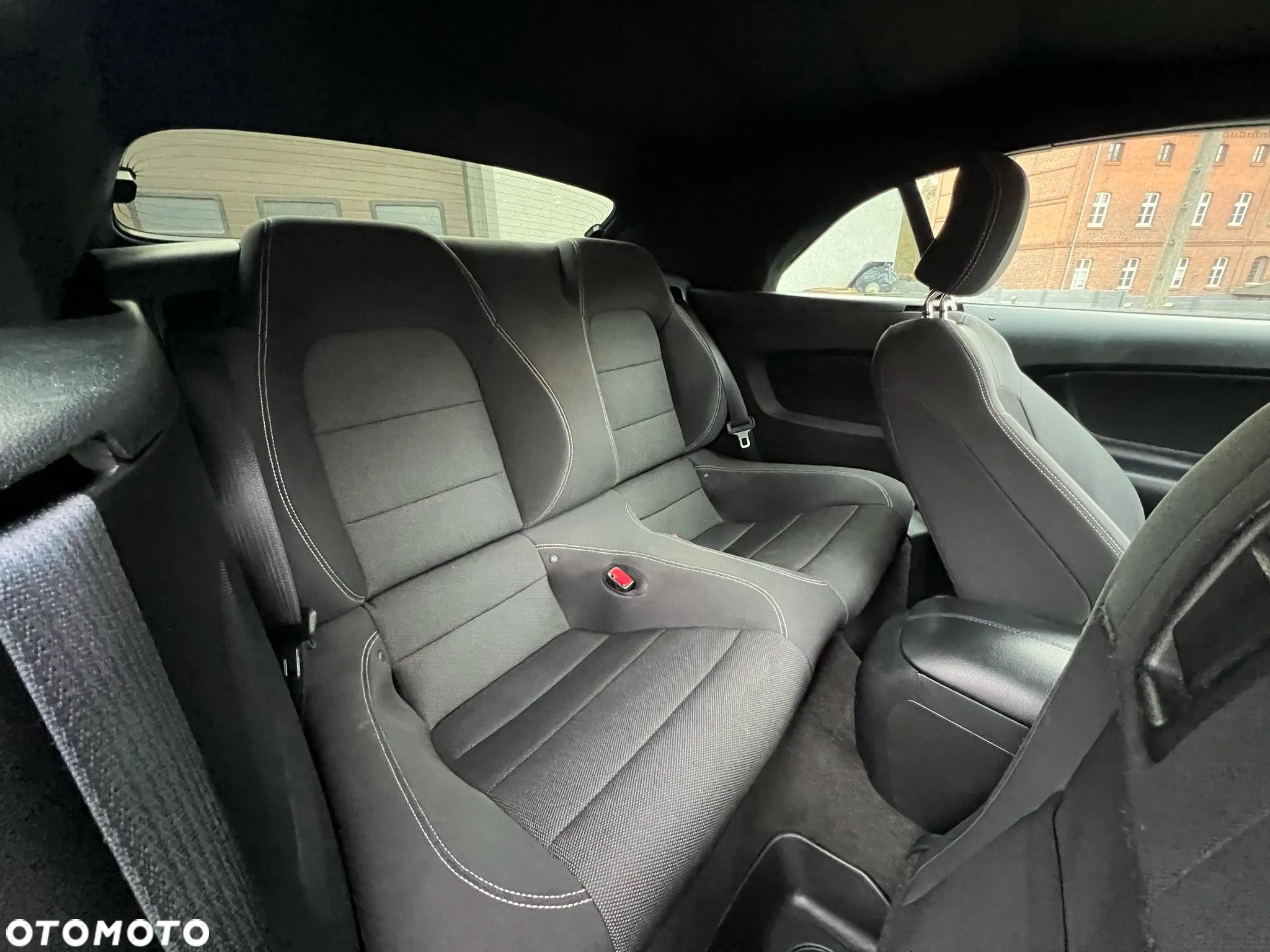 Ford Mustang 3.7 V6 Premium - 12