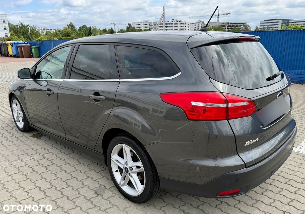 Ford Focus 2.0 EcoBlue Titanium Business - 11