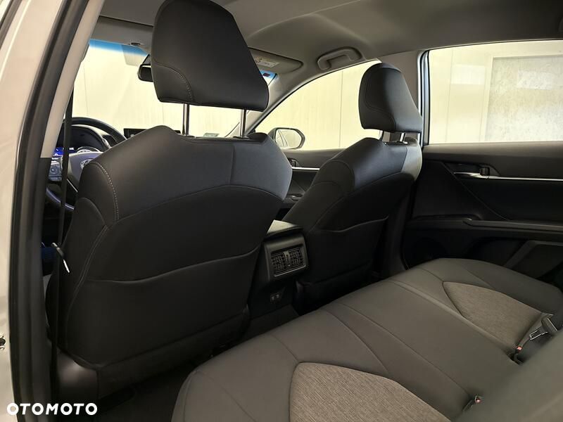 Toyota Camry 2.5 Hybrid Comfort CVT - 19