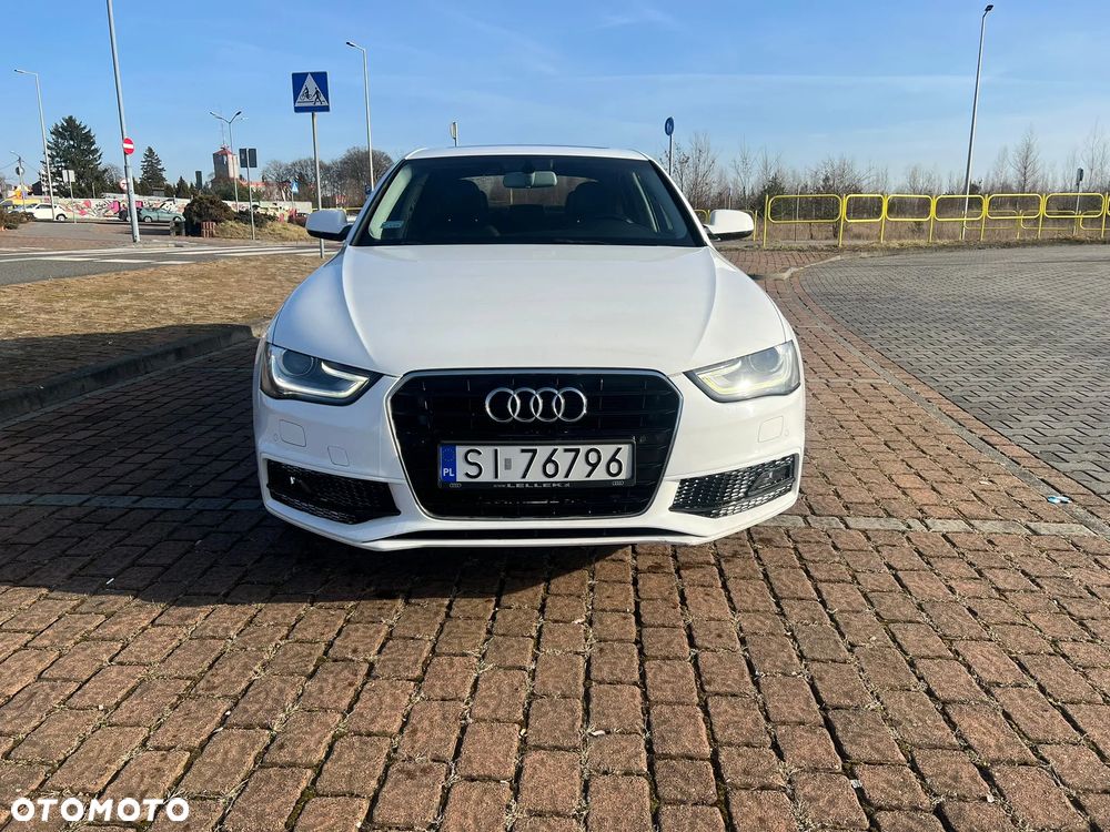 Audi A4 Limousine 2.0 TFSI multitronic S line Sportpaket - 2