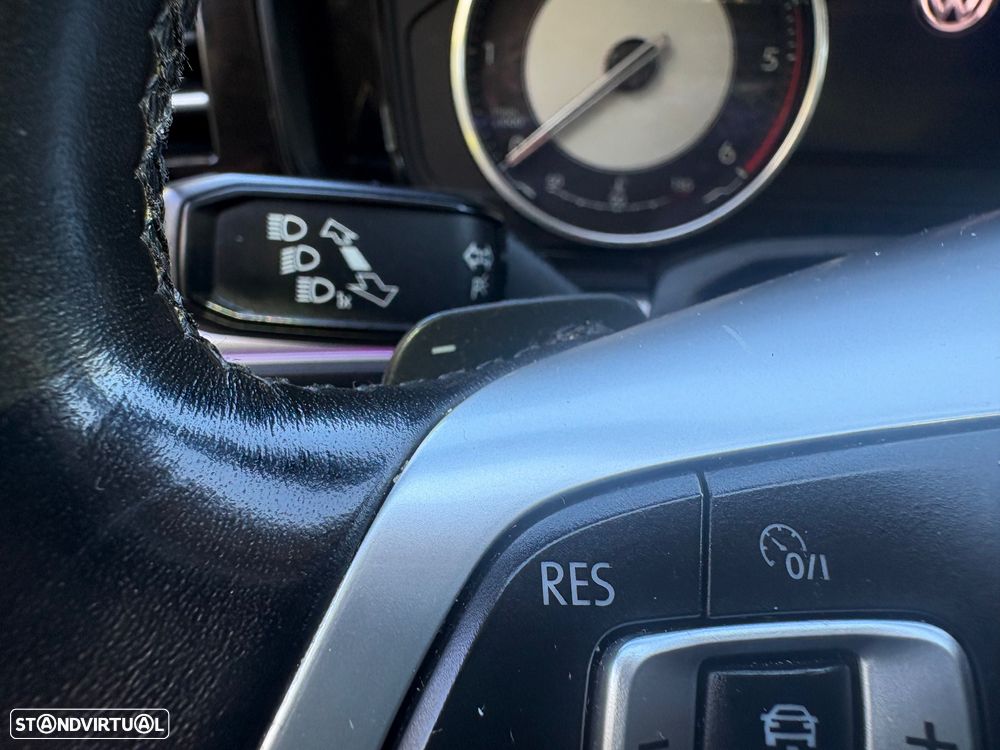 VW Touareg 3.0 TDI V6 Elegance Plus - 31