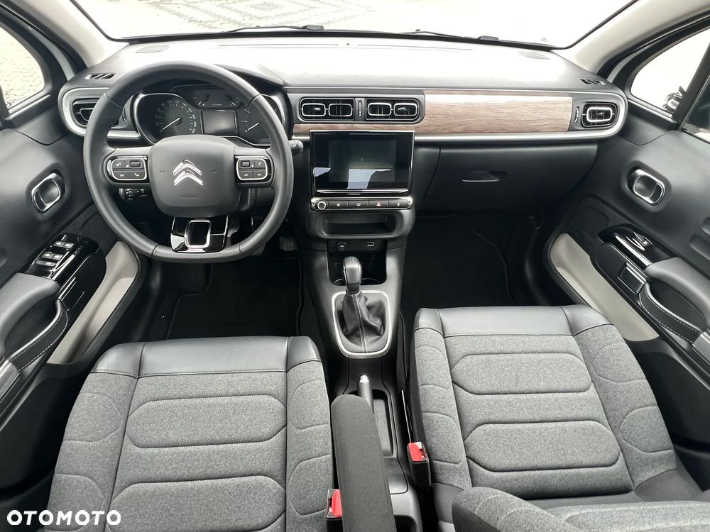 Citroën C3 1.2 PureTech Shine - 23