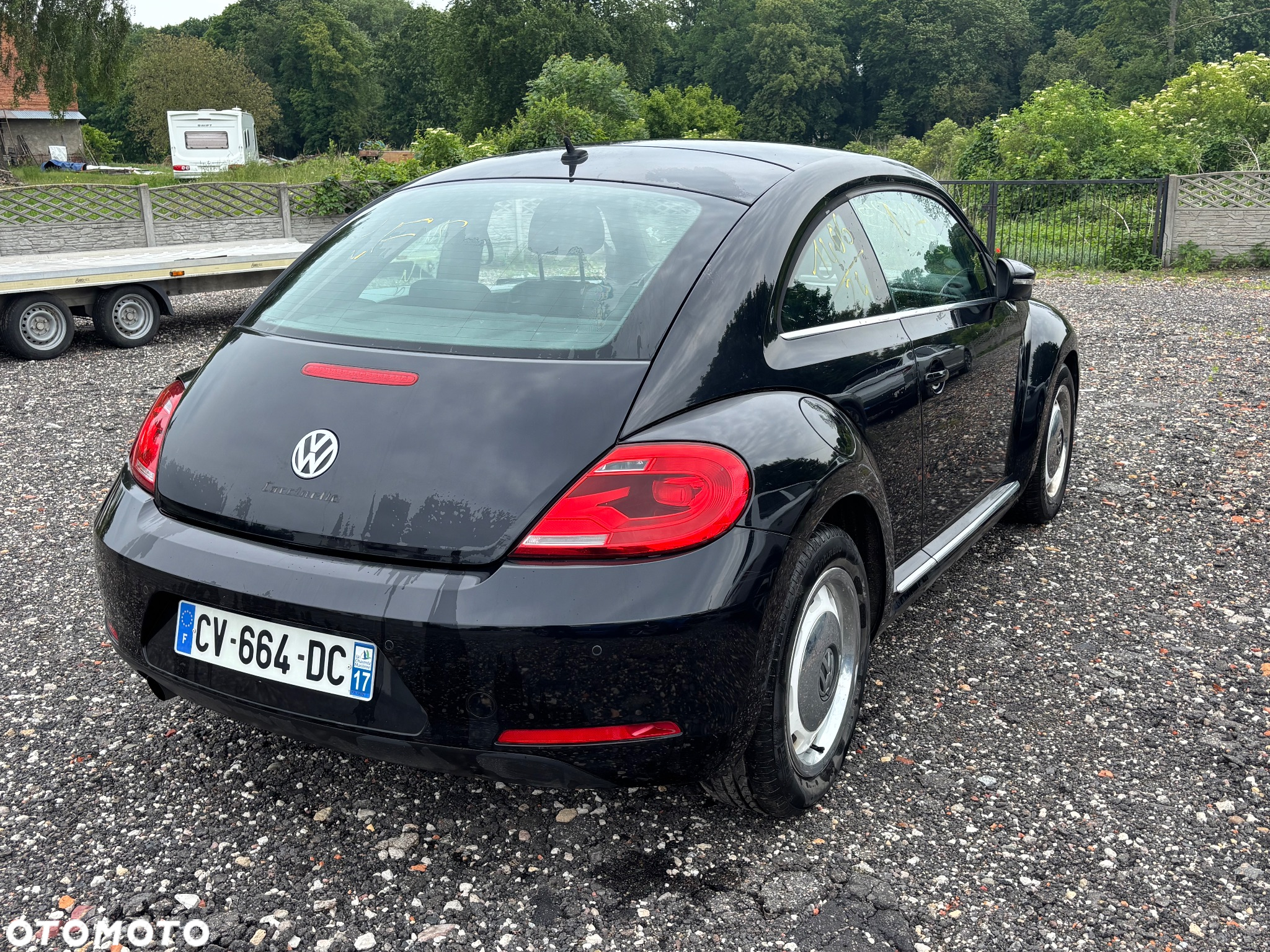 Volkswagen New Beetle - 2
