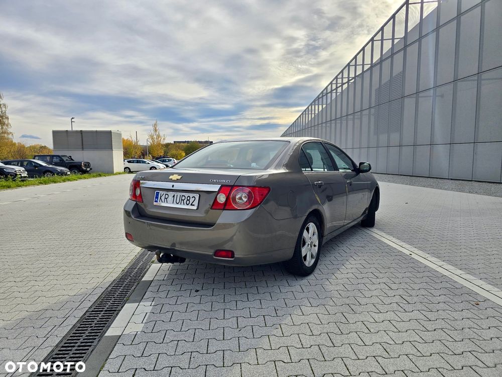 Chevrolet Epica - 10