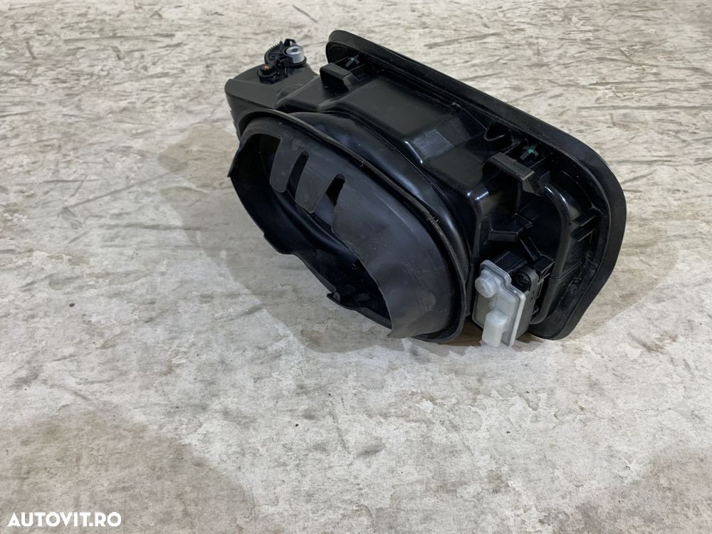 Usita rezervor si Adblue BMW seria 5 G31, 2016, 2017, 2018, 2019, 2020, 2021, 2022, 2023 - 5