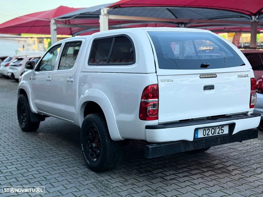 Toyota Hilux - 18