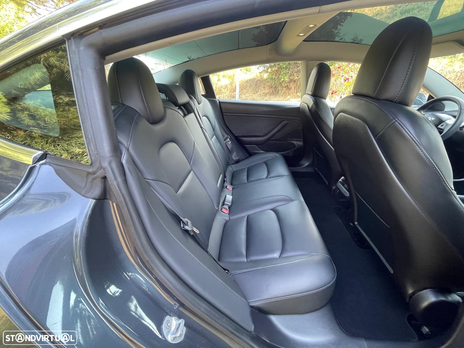 Tesla Model 3 Long-Range Dual Motor AWD - 43
